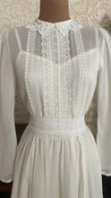 Load image into Gallery viewer, Darling 1970&#39;s vintage Gunne Sax dress and underslip set
