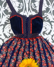 Load image into Gallery viewer, 1970’s Vintage Cabbage Rose Calico and velveteen Gunne Sax Maxi Sundress

