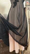 Load image into Gallery viewer, Rare 1950’s Vintage Black and Peach Chiffon Vanity Fair Peignoir Nightgown 32
