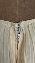 Load image into Gallery viewer, Butter Cream Cotton Crepe 1970’s 1980’s Vintage Off Shoulder Dress
