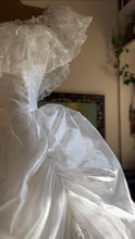 Load image into Gallery viewer, Baroque Fairytale 1980’s Vintage White Organza Jessica McClintock Bridal Gunne Sax Wedding Gown
