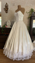 Load image into Gallery viewer, Sweetheart 1980’s Vintage White Satin and White Lace Dream Dress
