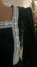 Load image into Gallery viewer, Medieval beauty 1970’s Vintage dark green velvet balloon sleeve dress
