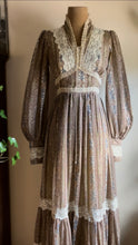 Load image into Gallery viewer, 1970’s Vintage Thorns and Thistles Paisley Print Gunne Sax Dress
