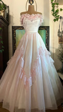 Load image into Gallery viewer, Perfect Beauty 1980&#39;s vintage Pale Pink Swiss Dot Gunne Sax gown
