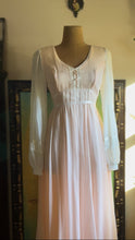 Load image into Gallery viewer, Sweetest 1970’s Vintage Palest Pink and White Gunne Sax Dress
