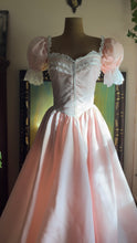 Load image into Gallery viewer, Fairytale 1980’s Vintage Pink Taffeta Puff Sleeve Gunne Sax Dress
