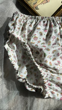 Load image into Gallery viewer, Cutest 1960's Vintage Paisley Print Hip Hugger Bikini Panties by Exquisite Form
