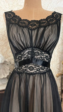 Load image into Gallery viewer, 1950’s Vintage Black and Peach Chiffon Illusion Vanity Fair Peignoir Nightgown 32
