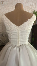 Load image into Gallery viewer, Breathtaking 1950’s Vintage Dove White Chiffon and Antique Rose Lace Bridal Gown Wedding Dress
