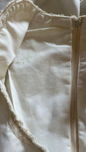 Load image into Gallery viewer, Amazing Larger Size 1970&#39;s vintage ivory poplin and crochet Gunne Sax dress
