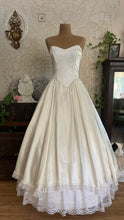 Load image into Gallery viewer, Sweetheart 1980’s Vintage White Satin and White Lace Dream Dress
