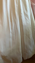 Load image into Gallery viewer, Perfect Beauty 1980&#39;s vintage Pale Pink Swiss Dot Gunne Sax gown
