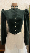 Load image into Gallery viewer, Fantastic Dark Sage Green Velveteen Cropped Gunne Sax Jacket

