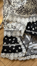 Load image into Gallery viewer, Unusual 1980’s Vintage Calico Double Layer Yoked Skirt by Jessica McClintock
