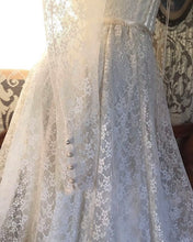 Load image into Gallery viewer, 1970’s Vintage White Lace Gunne Sax Bridal Dress
