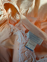 Load image into Gallery viewer, 1980’s Vintage Peach Taffeta Gunne Sax Midi Dress
