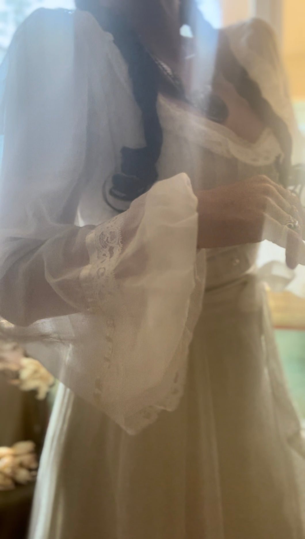 Dreamy 1970’s vintage Ivory Swiss Dot Voile Gunne Sax dress