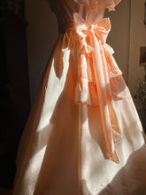 Load image into Gallery viewer, 1980’s Vintage Peach Taffeta Gunne Sax Midi Dress
