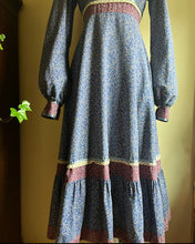 Load image into Gallery viewer, 1970’s Vintage Purple and Blue Vine Print Calico Gunne Sax dress
