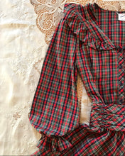 Load image into Gallery viewer, 1970’s vintage plaid blouse and skirt set by Candi of California
