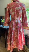 Load image into Gallery viewer, Incredible 1940’s Vintage Quilted Dressing Gown by Saybury
