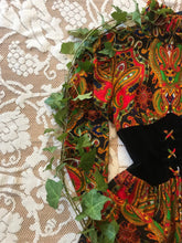 Load image into Gallery viewer, Psychedelic 1970’s vintage Tracy Petites Paisley Print dress
