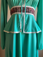 Load image into Gallery viewer, Sale~ Fabulous 1970&#39;s vintage teal and calico dress by JC Penney
