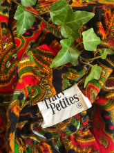 Load image into Gallery viewer, Psychedelic 1970’s vintage Tracy Petites Paisley Print dress
