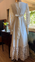 Load image into Gallery viewer, Beautiful 1970’s vintage Rose Trim Milkmaid Gunne Sax dress
