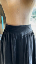 Load image into Gallery viewer, 1970’s Vintage Black Velveteen Gunne Sax Skirt
