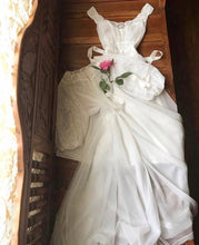 Load image into Gallery viewer, 1950’s Vintage White Chiffon Vanity Fair Peignoir Set
