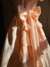 Load image into Gallery viewer, 1980’s Vintage Peach Taffeta Gunne Sax Midi Dress
