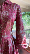 Load image into Gallery viewer, Incredible 1940’s Vintage Quilted Dressing Gown by Saybury
