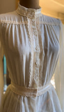 Load image into Gallery viewer, Authentic 1970&#39;s vintage cream Gunne Sax blouse
