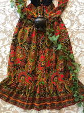 Load image into Gallery viewer, Psychedelic 1970’s vintage Tracy Petites Paisley Print dress
