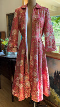 Load image into Gallery viewer, Incredible 1940’s Vintage Quilted Dressing Gown by Saybury
