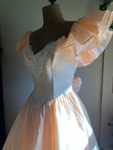 Load image into Gallery viewer, 1980’s Vintage Peach Taffeta Gunne Sax Midi Dress
