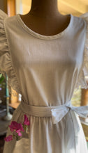 Load image into Gallery viewer, Versatile 1970’s Vintage White Open Back Pinafore Apron
