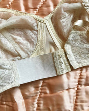 Load image into Gallery viewer, Authentic 1950’s 1960’s vintage lace bra
