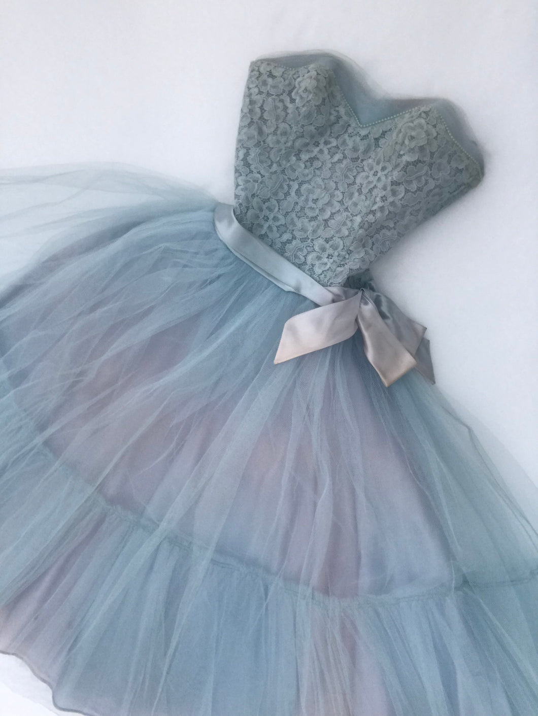 Darling 1950’s vintage birds egg blue tulle and lace gown
