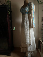Load image into Gallery viewer, Beautiful Medieval 1960&#39;s vintage black label Gunne Sax Dress

