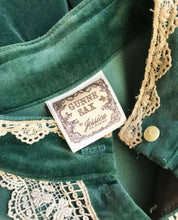Load image into Gallery viewer, Incredible Sage Green Velveteen Gunne Sax
