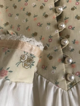 Load image into Gallery viewer, Authentic 1970’s vintage golden rose print Gunne Sax maxi dress
