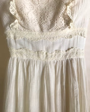 Load image into Gallery viewer, Beautiful 1970&#39;s vintage ivory crepe maxi dress
