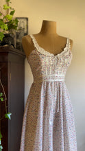 Load image into Gallery viewer, 1970’s Vintage Floral Voile Gunne Sax Midi Sundress
