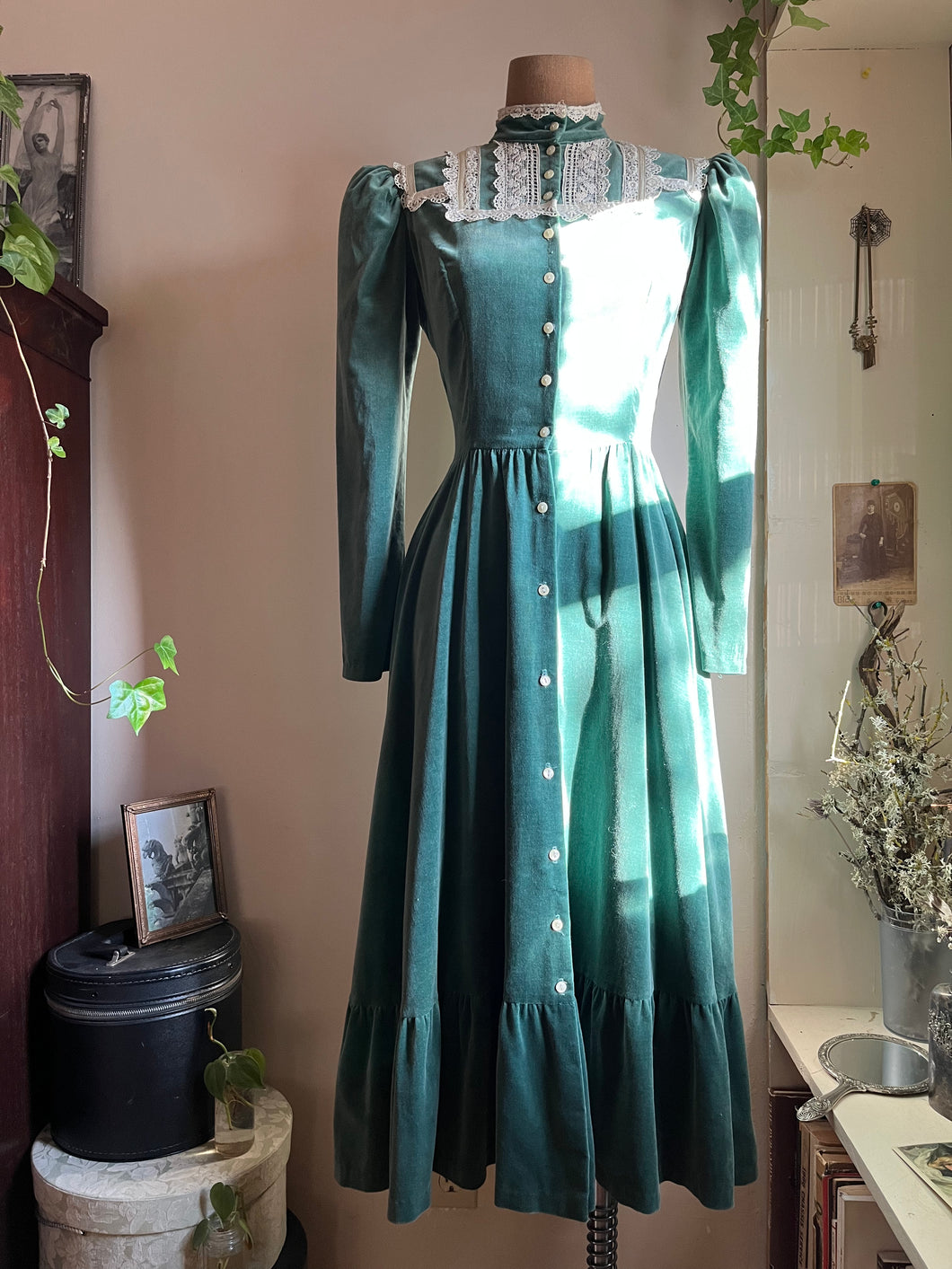 Incredible Sage Green Velveteen Gunne Sax