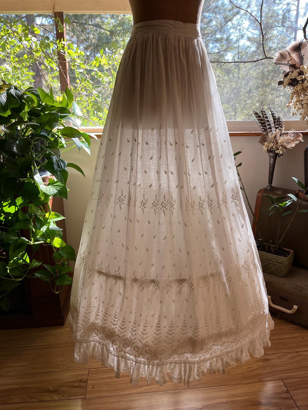 Antique 1900’s Edwardian Era White Cotton Petticoat Skirt