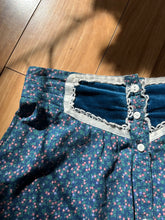Load image into Gallery viewer, Authentic 1970’s vintage Teal Calico Gunne Sax Maxi skirt
