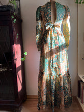 Load image into Gallery viewer, Incredible Collectors Garden of Eden Gunne Sax Dress

